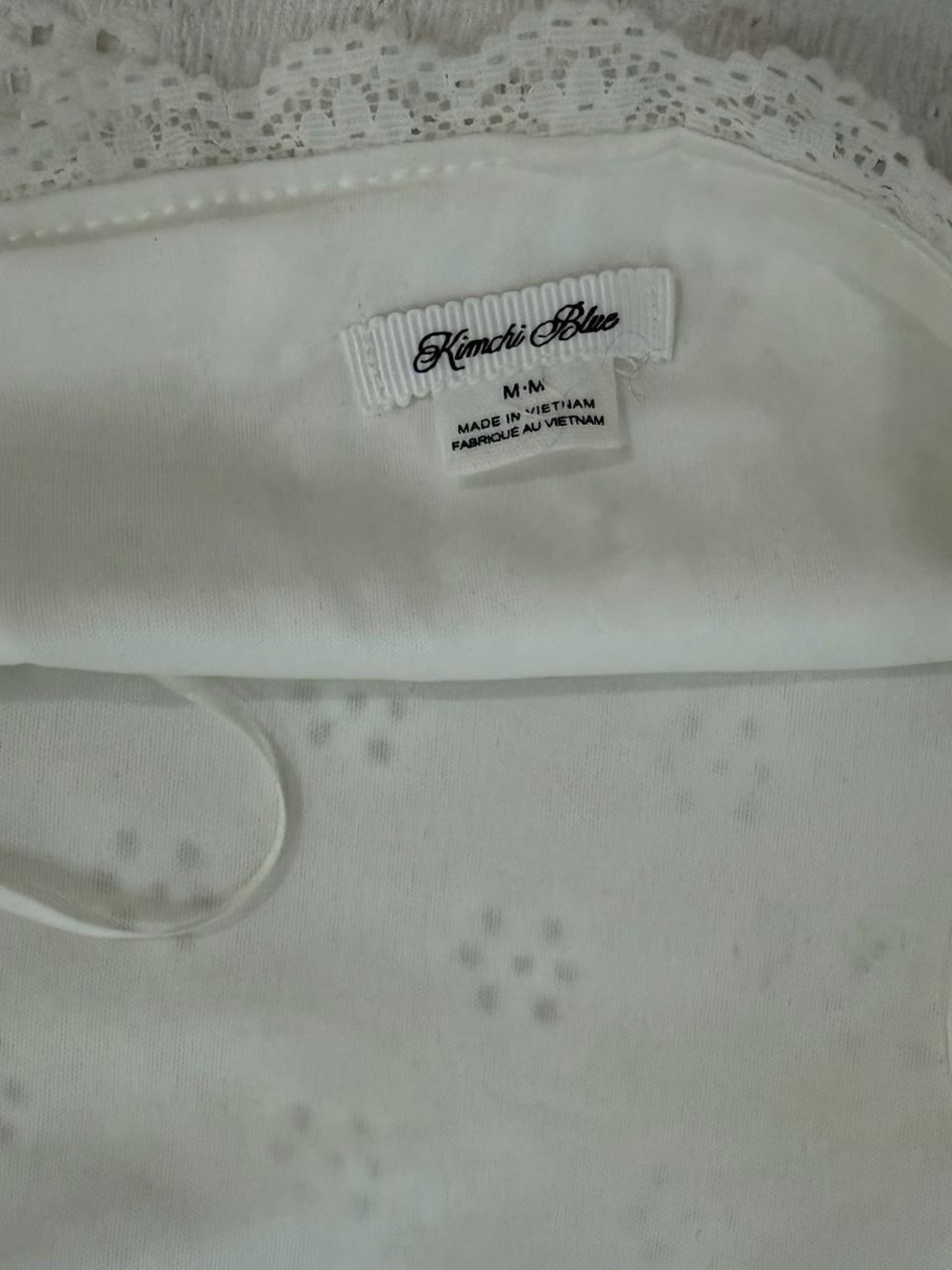 Kimchi Blue Farrah White Eyelet Halterneck Top - Picture 4 of 5